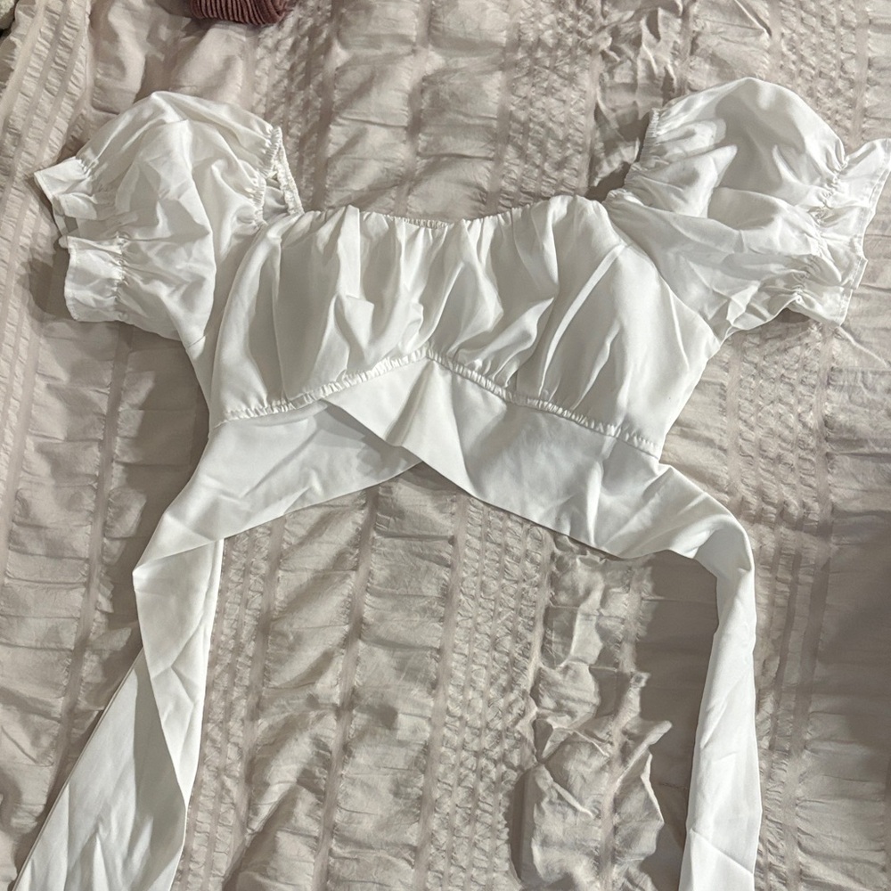 White Puff Sleeve Crop Top